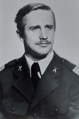 pict10846.jpg [158x237]