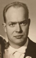 pict11577.jpg [150x237]