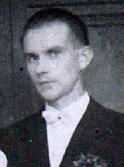 pict7697.jpg [176x237]